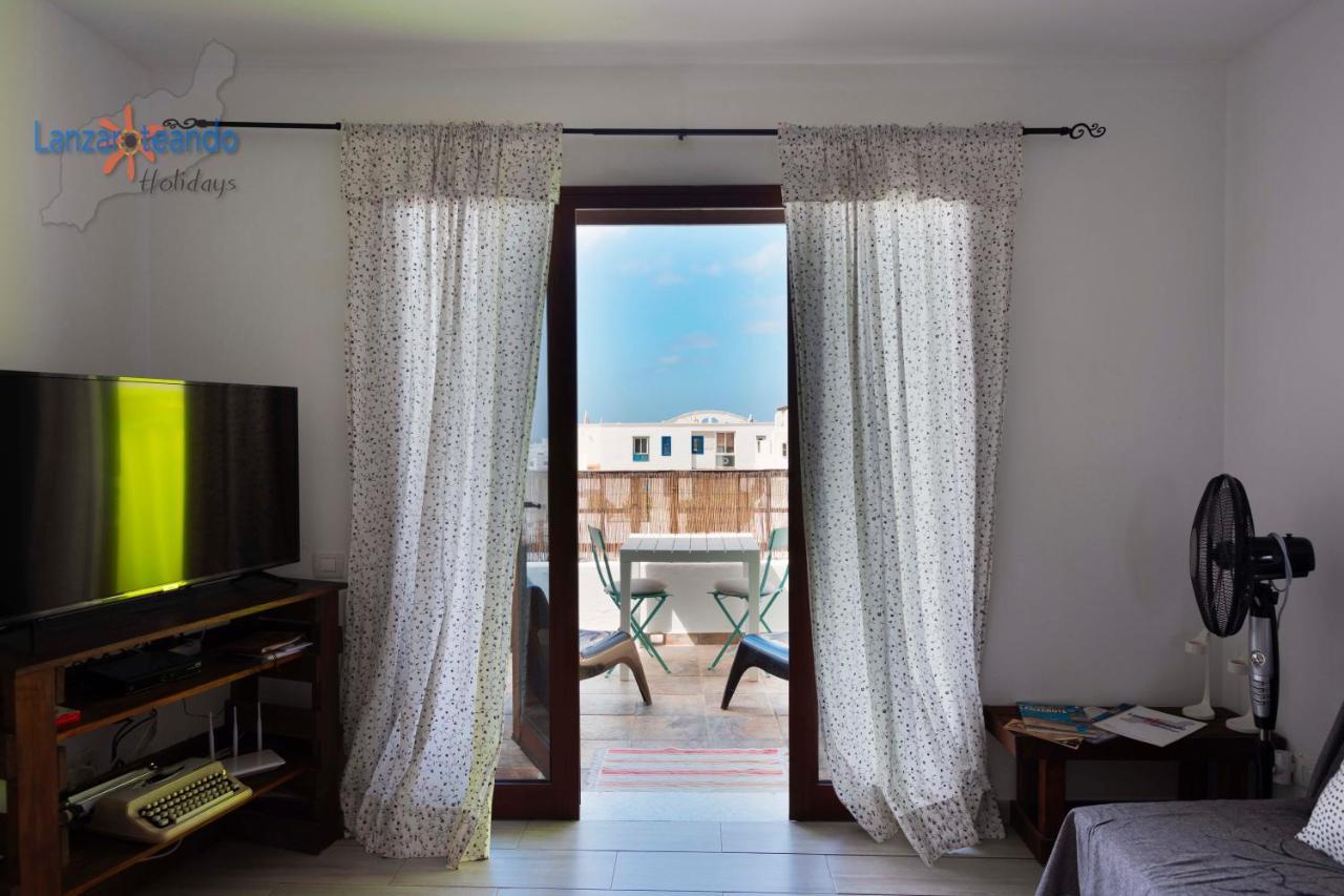 Vivienda Vacacional Golden Sun Apartment Costa Teguise Exterior photo