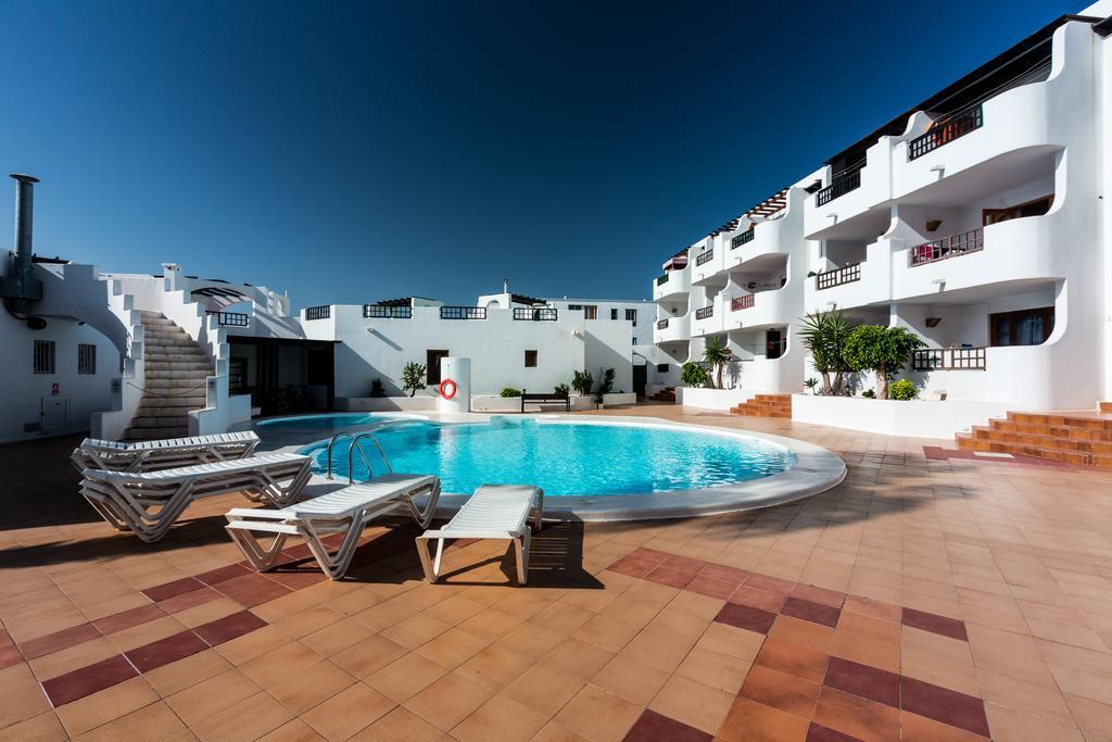 Vivienda Vacacional Golden Sun Apartment Costa Teguise Exterior photo